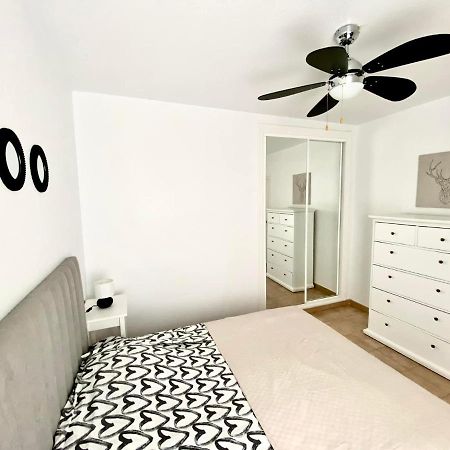 Locos Beach Holiday Apartments Torrevieja Ngoại thất bức ảnh